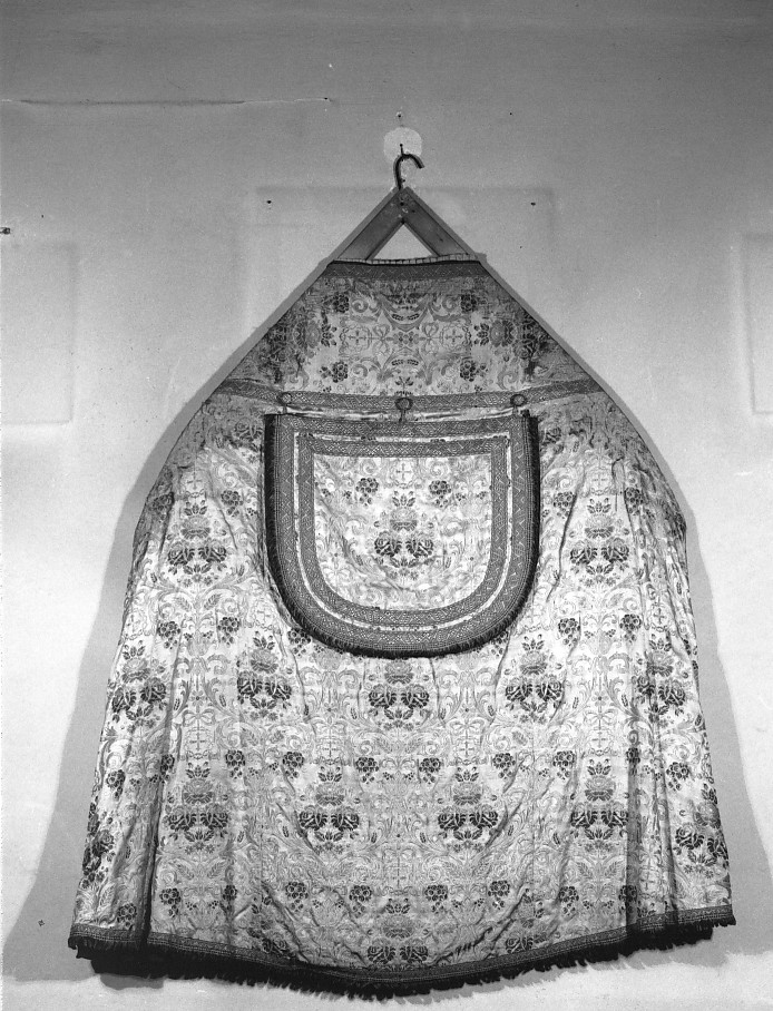 piviale - manifattura padovana (sec. XX)