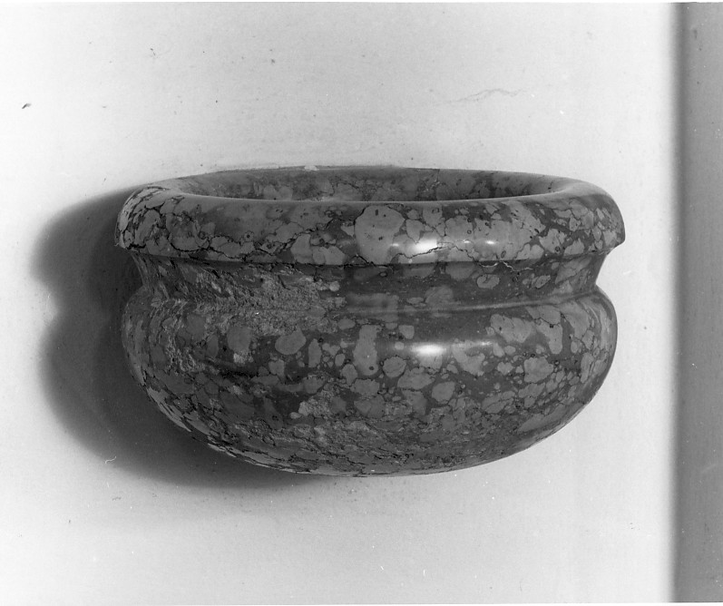 acquasantiera da parete, opera isolata - ambito veneto (secc. XIX/ XX)