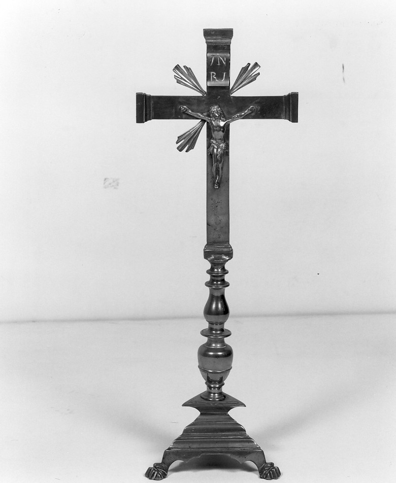 croce d'altare - manifattura vicentina (prima metà sec. XX)