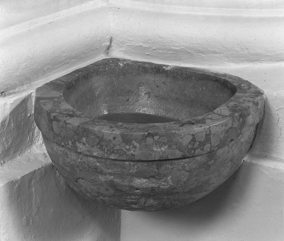 acquasantiera da parete - ambito veneto (sec. XIX)