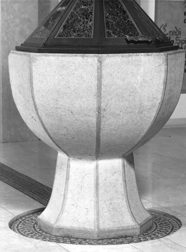 fonte battesimale - a fusto - ambito veronese (seconda metà sec. XVIII)