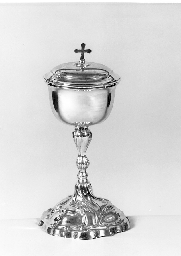 pisside - ambito veneto (prima metà sec. XX)