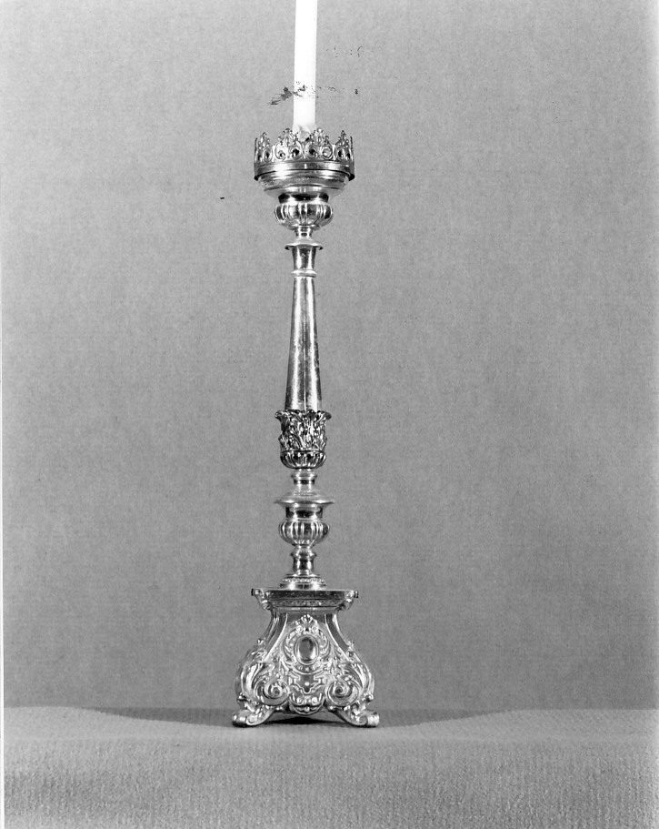 candelabro - bottega veronese (prima metà sec. XX)