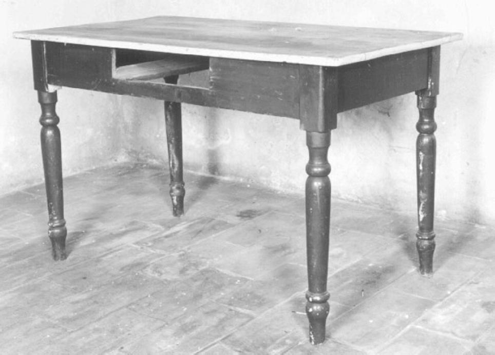 tavolo - ambito veneto (sec. XX)