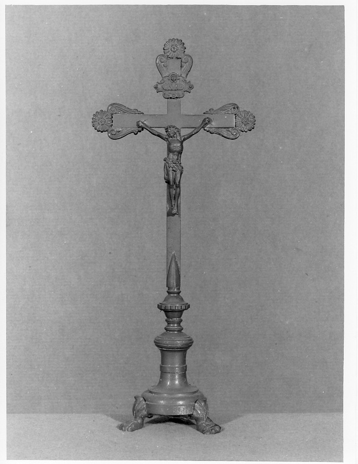 croce d'altare - produzione veneta (seconda metà sec. XIX)