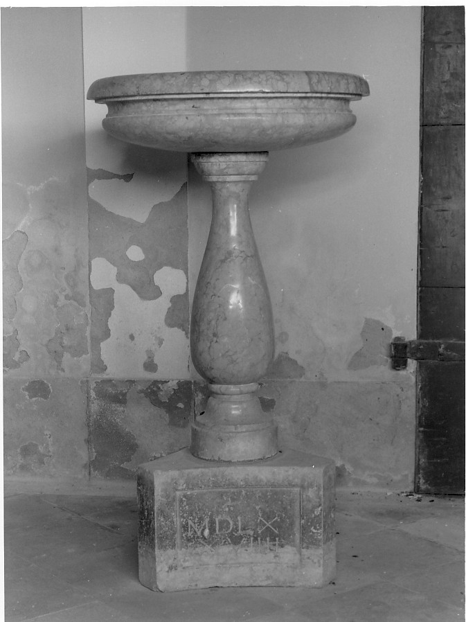 acquasantiera - ambito veneto (sec. XVI)