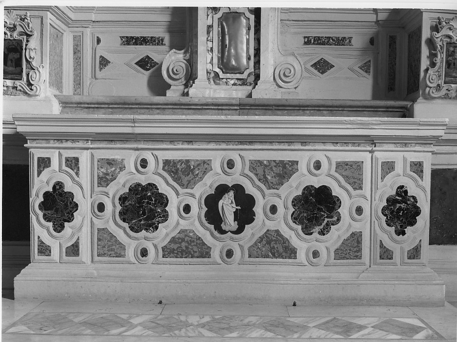 Madonna del Rosario (paliotto, elemento d'insieme) - ambito veneto (ultimo quarto sec. XVII)