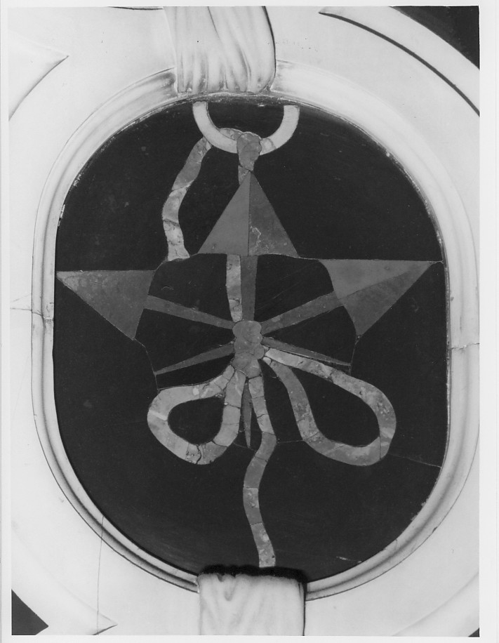 strumenti della passione (decorazione, elemento d'insieme) - ambito veneto (sec. XVII)