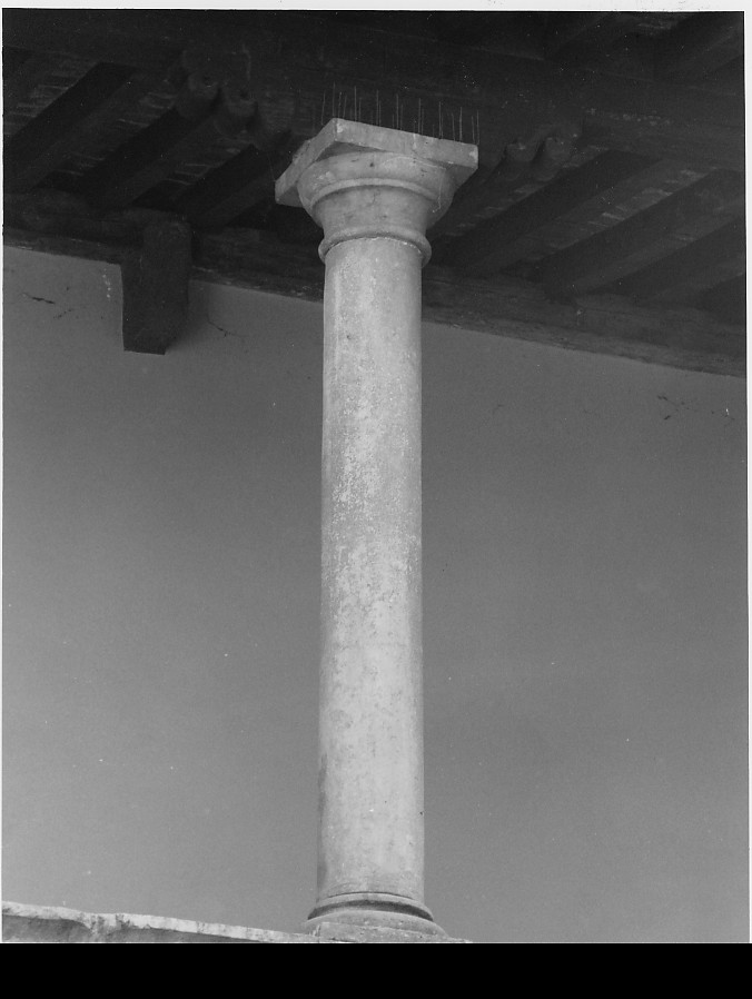 colonna - ambito veneto (sec. XV)