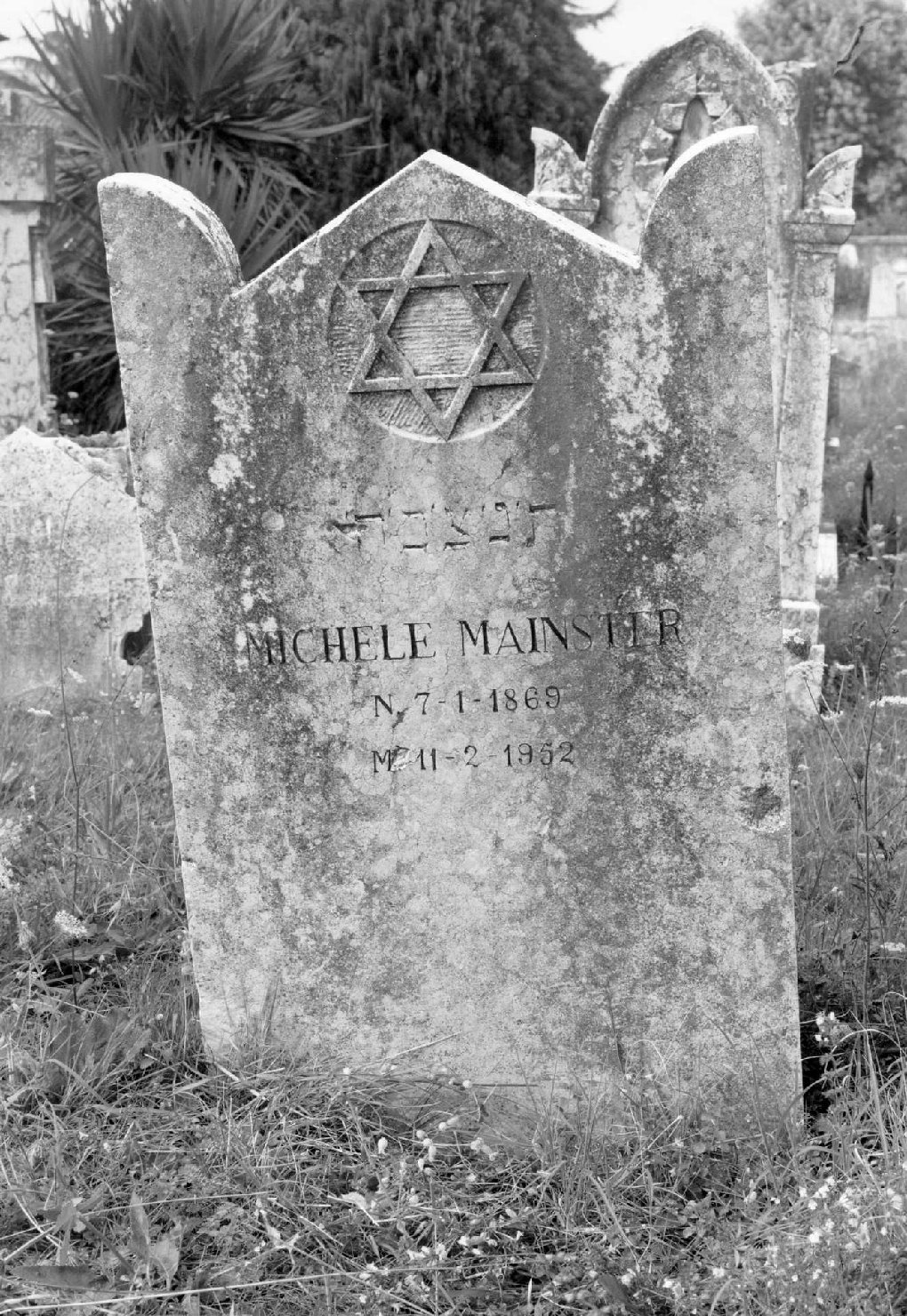 lapide tombale - ambito veneto (sec. XX)