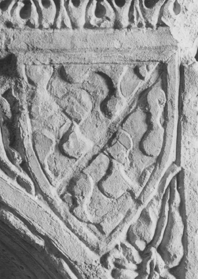 stemma gentilizio (rilievo) di Giovanni Di Rigino (attribuito) (metà sec. XIV)