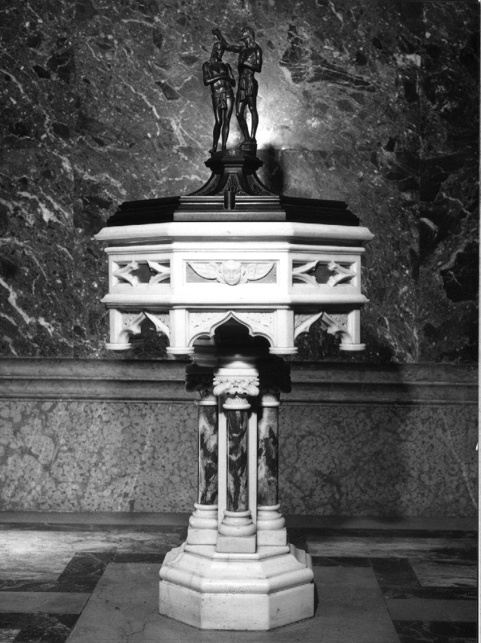 fonte battesimale - a fusto di Arrighini Luigi (bottega) (secondo quarto sec. XX)