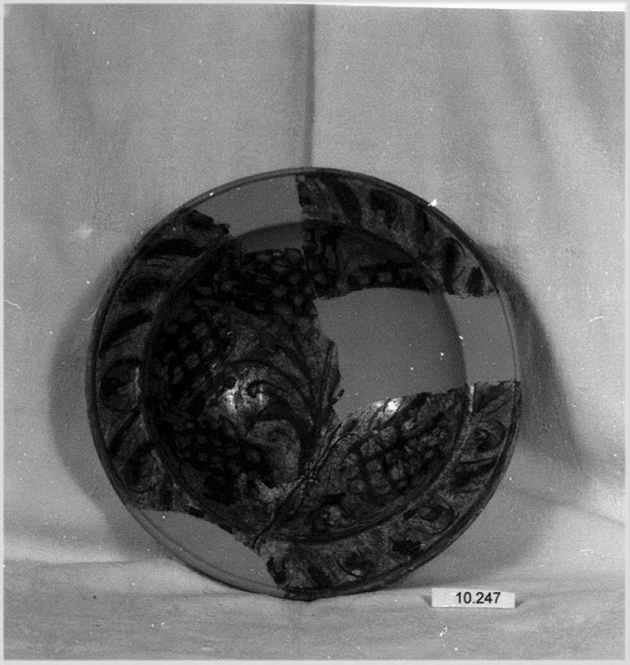 piatto - manifattura veneta (sec. XVI)