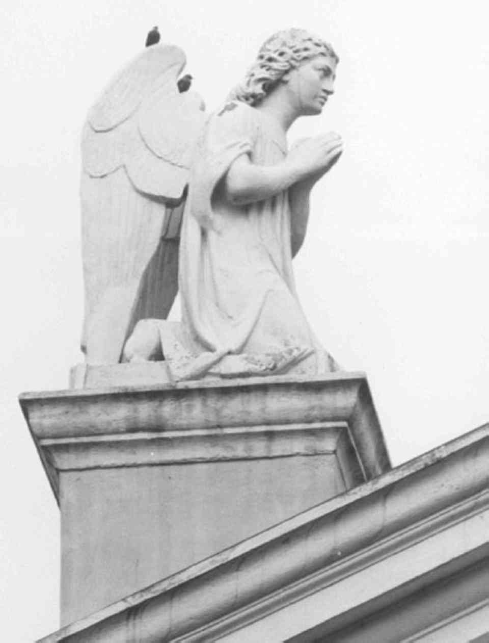 angelo (statua) di Gottardi Angelo (sec. XIX)