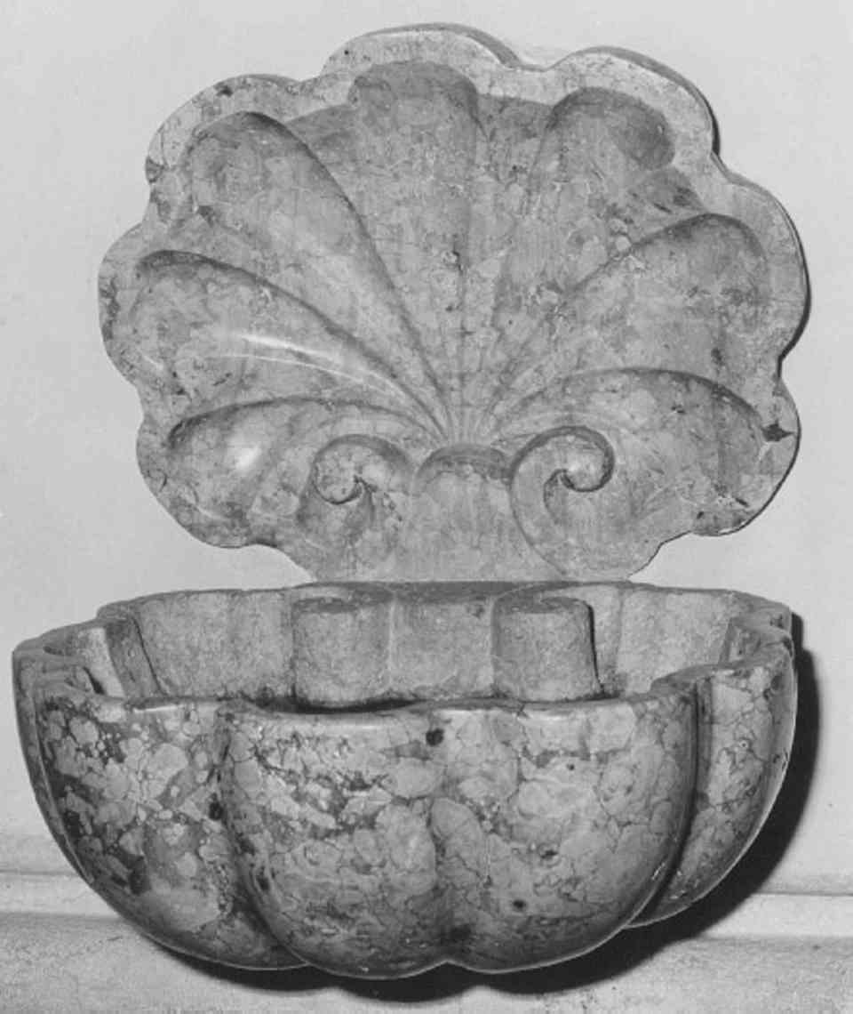 acquasantiera da parete - ambito veneto (seconda metà sec. XVIII)