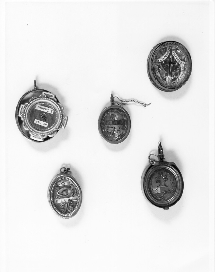 reliquiario a capsula, serie - ambito veneto (sec. XIX)