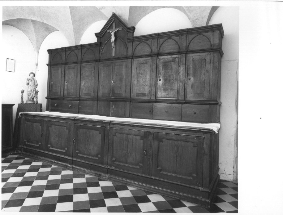 armadio da sacrestia - ambito veneto (secondo quarto sec. XIX)