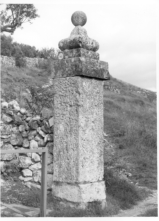 pilastro - ambito veneto (sec. XVIII)