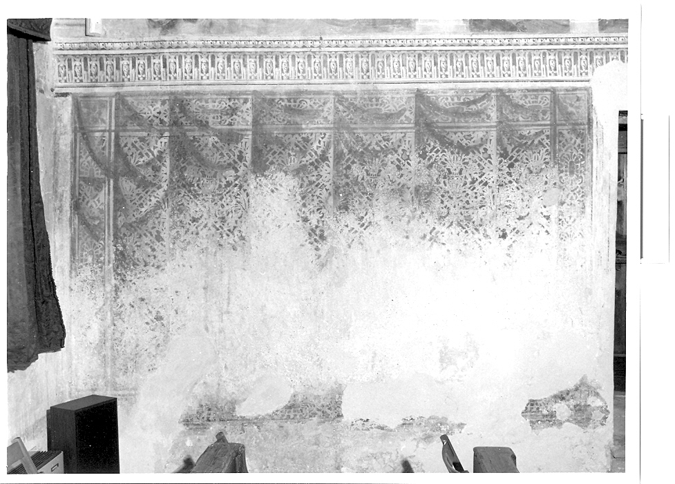 motivi decorativi a finti tendaggi (dipinto, elemento d'insieme) di Ligozzi Francesco (bottega) (sec. XVI)