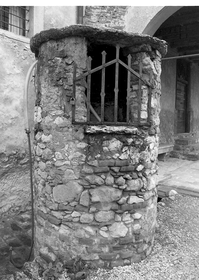 pozzo - ambito veneto (sec. XVIII)