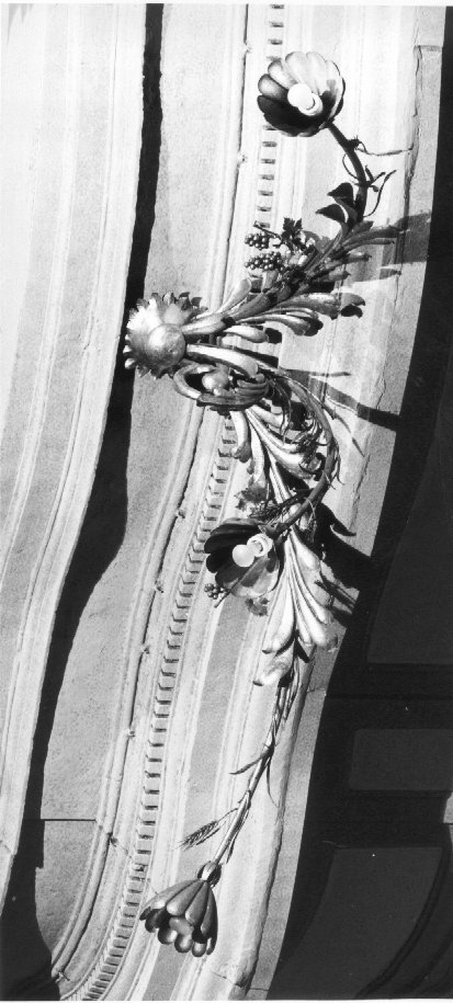 lampada - a muro - ambito veneto (primo quarto sec. XX)