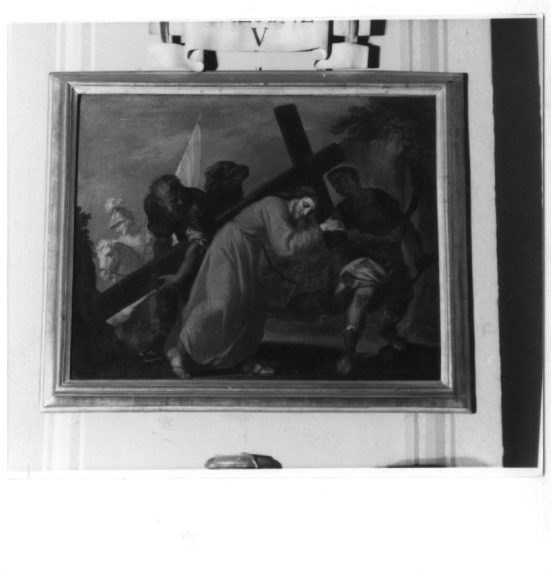 stazione V: Gesù aiutato da Simone il Cireneo a portare la croce (dipinto) - ambito veneto (sec. XVIII)