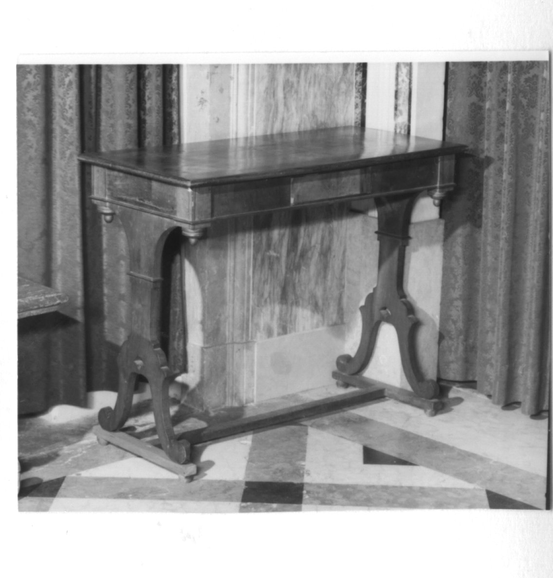 tavolino - ambito veneto (secc. XIX/ XX)