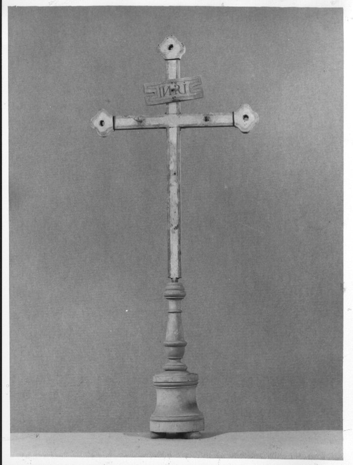 croce da tavolo, opera isolata - ambito bassanese (sec. XVII)