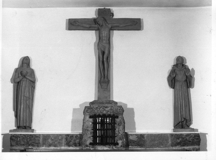 Cristo crocifisso (gruppo scultoreo) di Cremasco Romano (sec. XX)