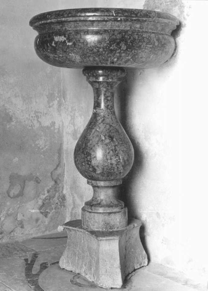 acquasantiera - a fusto - ambito veneto (secc. XVII/ XVIII)