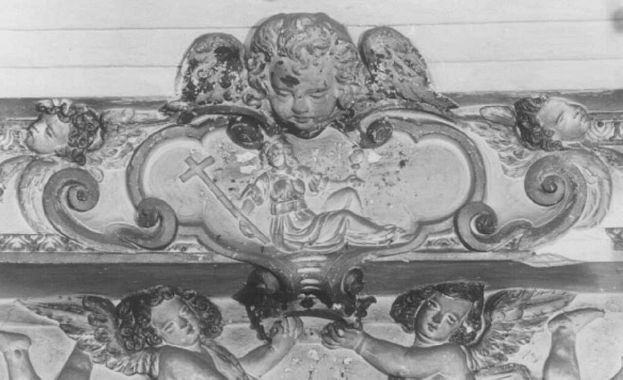 figura femminile seduta con croce e calice (rilievo) di Reti Davide (maniera) (sec. XVII)