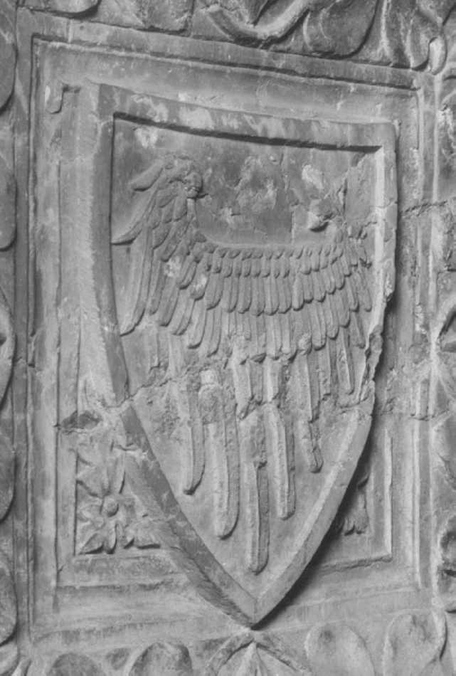 Stemma gentilizio della famiglia Bevilacqua (rilievo, serie) - ambito campionese, ambito campionese (sec. XIV)