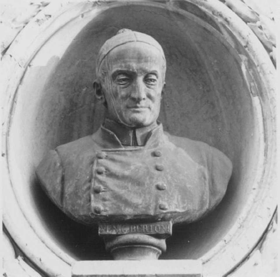ritratto d'uomo (busto) di Zannoni Ugo (sec. XX)
