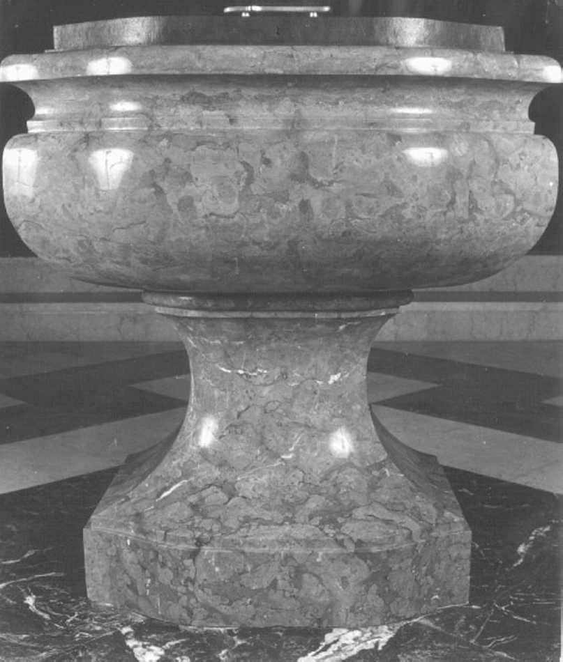 fonte battesimale - ambito veronese (sec. XVIII)