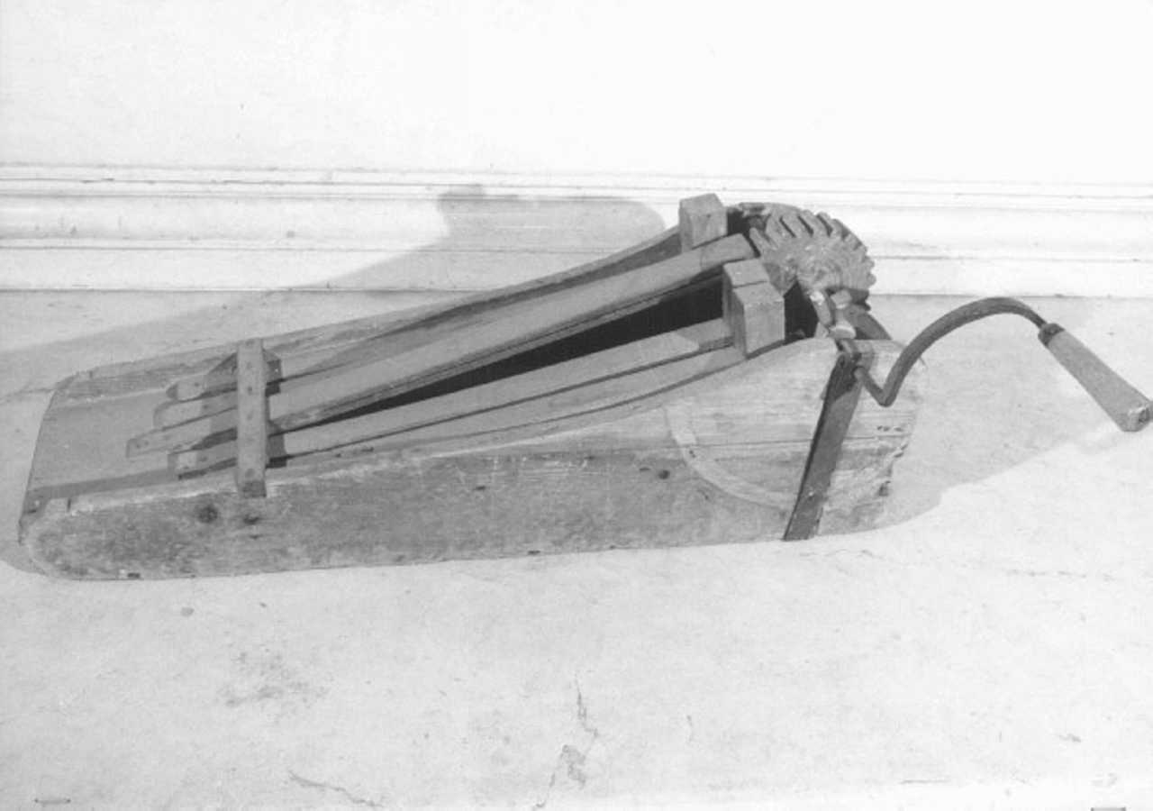 raganella - bottega veronese (secc. XIX/ XX)