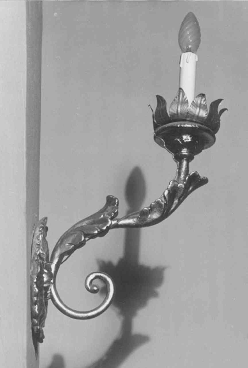 lampada - a muro - ambito veronese (sec. XVIII)