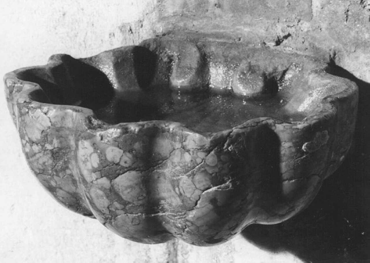 acquasantiera - ambito veneto (sec. XVIII)