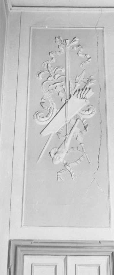 trofeo di armi (rilievo) - manifattura veneta (sec. XIX)