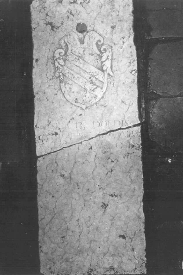 motivi decorativi vegetali (lastra tombale) - ambito Italia settentrionale (sec. XIV)