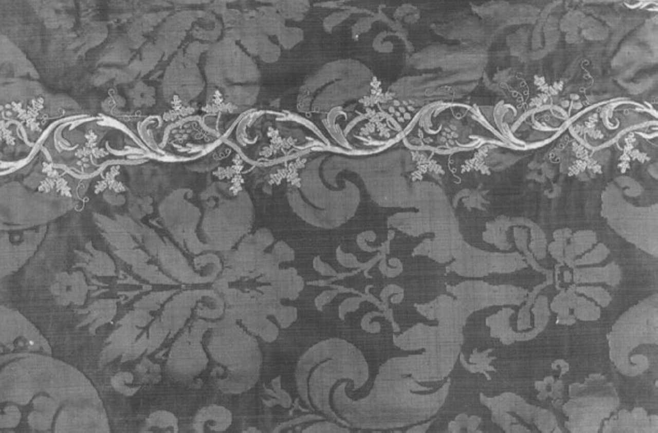 paramento liturgico, insieme - manifattura italiana (primo quarto sec. XVIII)