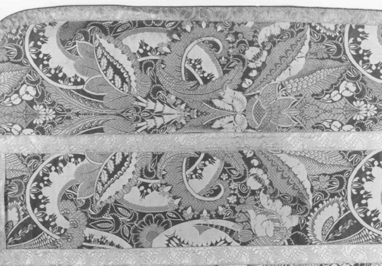 paramento liturgico, insieme - manifattura francese, manifattura italiana (primo quarto sec. XVIII)