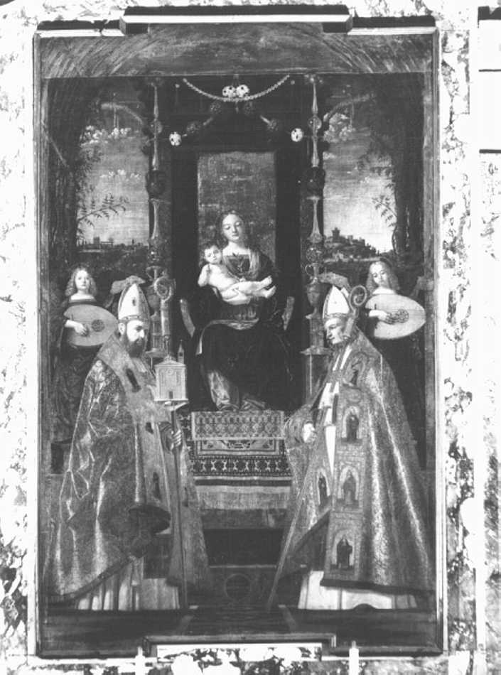 Madonna con Bambino in trono tra santi (dipinto) di Morone Francesco (sec. XVI)