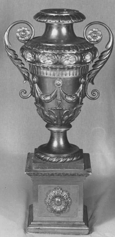 vaso d'altare con composizione floreale - ambito veneto (metà sec. XIX)