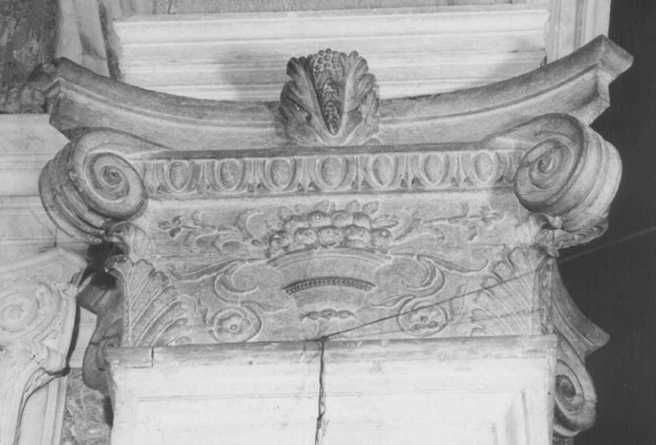 cespo con fiori e frutta (rilievo) - ambito veneto (sec. XVIII)