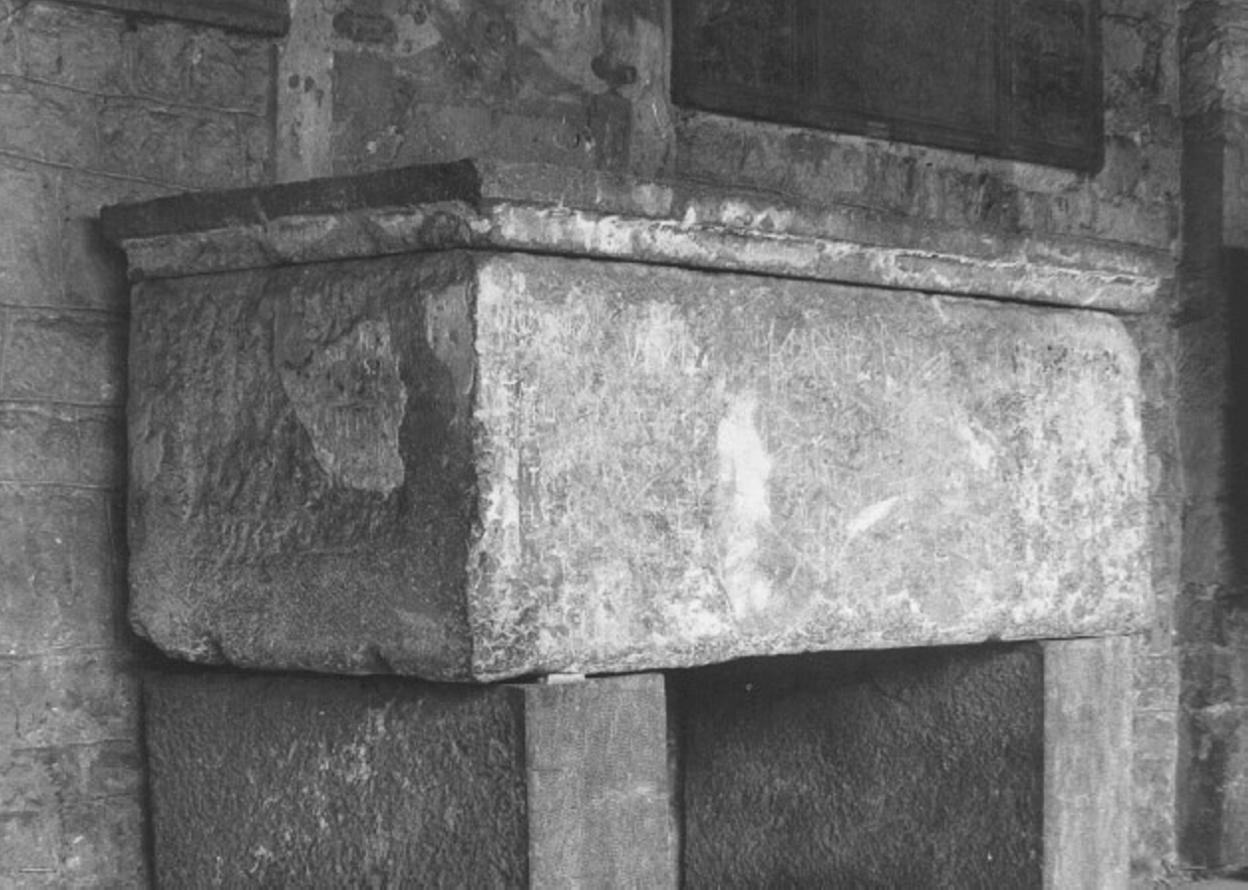 sarcofago - ambito veneto (sec. XIII)