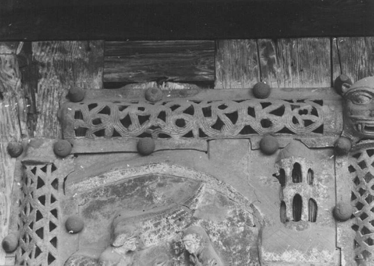 motivi decorativi vegetali (cornice, elemento d'insieme) di Primo Maestro Del Portale Di San Zeno (e aiuti) (sec. XII)