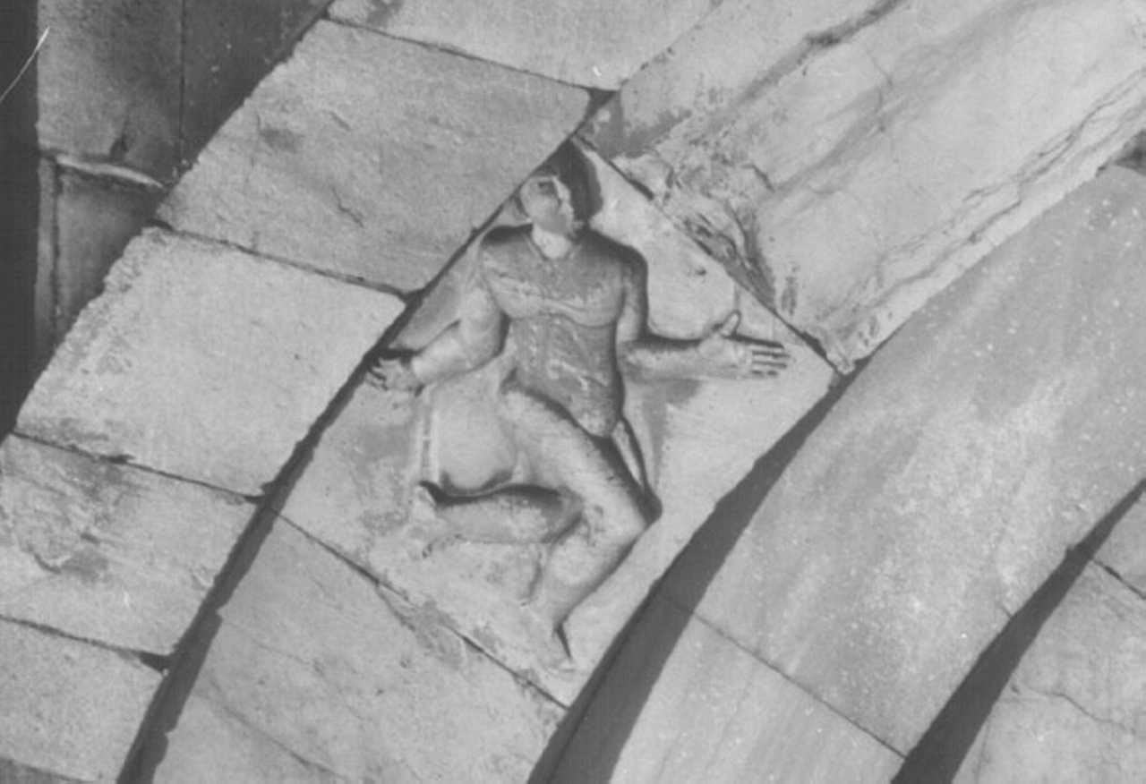 figura maschile (rilievo, elemento d'insieme) di Brioloto (secc. XII/ XIII)