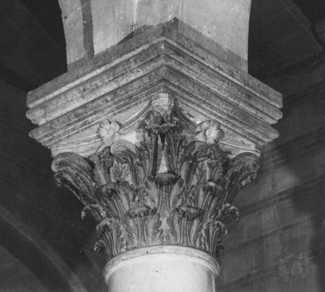 capitello corinzio, elemento d'insieme di Brioloto (cerchia) (fine/inizio secc. XII/ XIII)