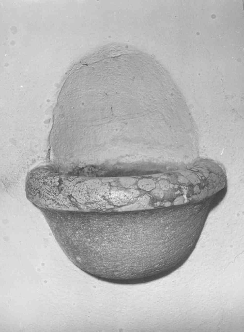 acquasantiera - ambito veneto (primo quarto sec. XIX)