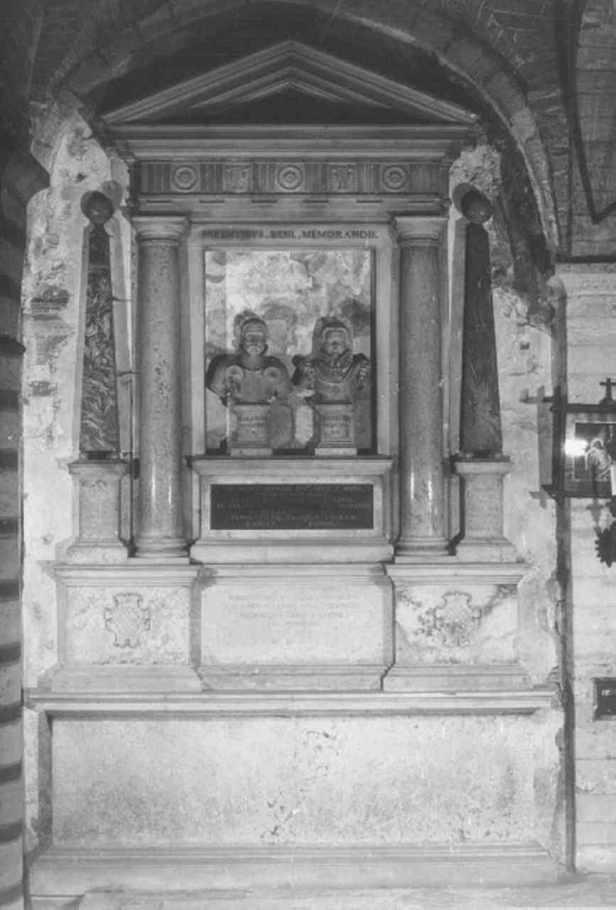 monumento funebre - ad ara - ambito veneto (prima metà sec. XVII)